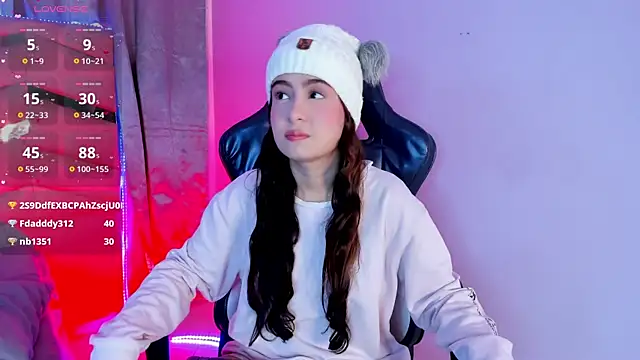 AntonellaLeon  online show from 12/17/25, 03:23