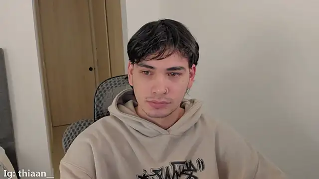 Snapshot of thiaann chatting on 11/28/25, 10:29 thiaann online show from 11/28/25, 10:29