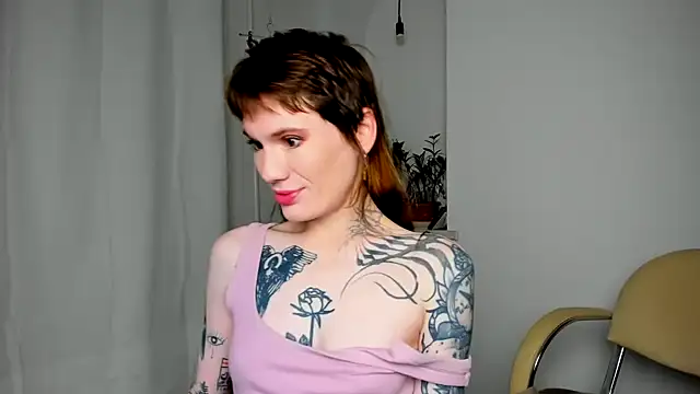 FogFoggyLove online show from 12/01/25, 09:20