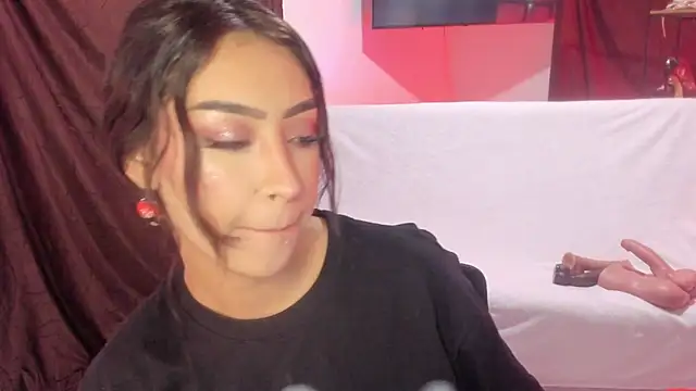 Snapshot of Ounla_Sweet chatting on 08/02/26, 03:05 Ounla Sweet online show from 08/02/26, 03:05