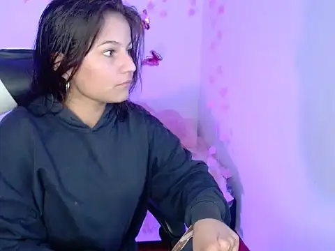 Snapshot of Nina__666 chatting on 12/15/25, 11:25 Nina 666 online show from 12/15/25, 11:25