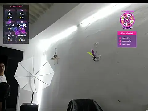 Snapshot of sweetCatallina chatting on 06/08/26, 12:38 sweetCatallina online show from 06/08/26, 12:38