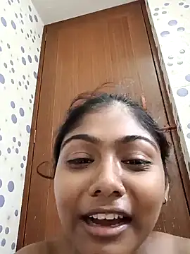 Cute diya023 online show from 05/17/26, 05:05