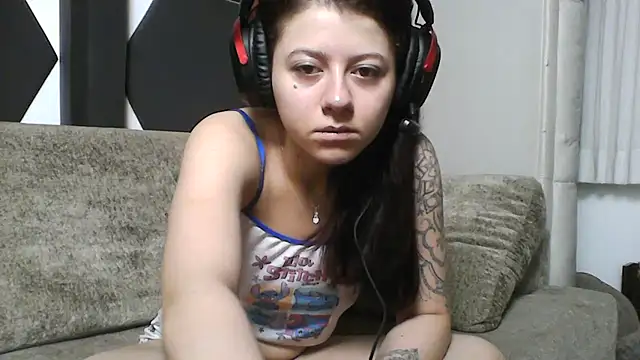 Snapshot of GabriellaManhas chatting on 01/18/26, 01:48 GabriellaManhas online show from 01/18/26, 01:48