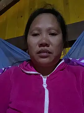 Snapshot of LeoPet2x chatting on 12/02/25, 01:00 LeoPet2x online show from 12/02/25, 01:00