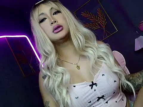 Snapshot of urfuckingdoll69 chatting on 02/20/26, 03:47 urfuckingdoll69 online show from 02/20/26, 03:47