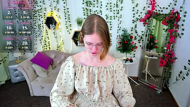 Snapshot of Mia_Mooore chatting on 12/14/25, 01:38 Mia Mooore online show from 12/14/25, 01:38