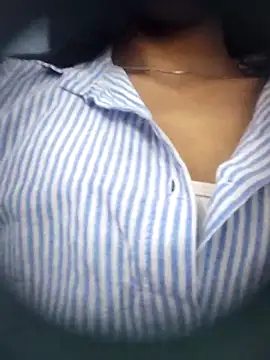 Snapshot of Isha_Liha chatting on 12/02/25, 06:41 Isha Liha online show from 12/02/25, 06:41