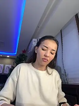 Snapshot of cordeliawow chatting on 12/16/25, 05:01 cordeliawow online show from 12/16/25, 05:01