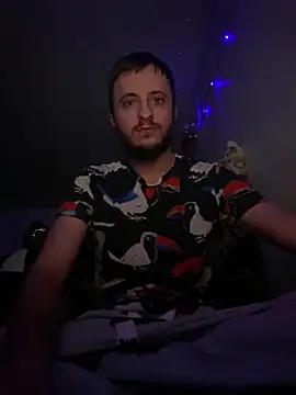 Snapshot of Grek32X chatting on 11/30/25, 10:36 Grek32X online show from 11/30/25, 10:36