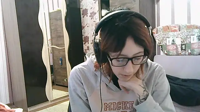 Snapshot of AmandaGimenez chatting on 12/05/25, 10:24 AmandaGimenez online show from 12/05/25, 10:24