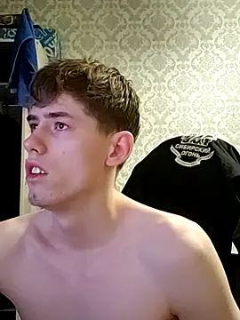 Snapshot of FreeRich chatting on 12/03/25, 01:35 FreeRich online show from 12/03/25, 01:35