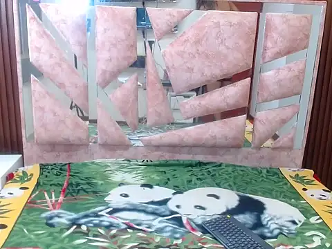 Snapshot of sandy_andderson chatting on 12/05/25, 12:14 sandy andderson online show from 12/05/25, 12:14