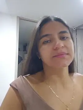 Snapshot of Lu_Alzafirah chatting on 12/14/25, 01:27 Lu Alzafirah online show from 12/14/25, 01:27