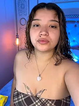 Snapshot of honny_blaice chatting on 12/04/25, 12:03 honny blaice online show from 12/04/25, 12:03