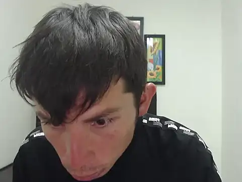 Snapshot of albeirothh chatting on 11/30/25, 03:38 albeirothh online show from 11/30/25, 03:38