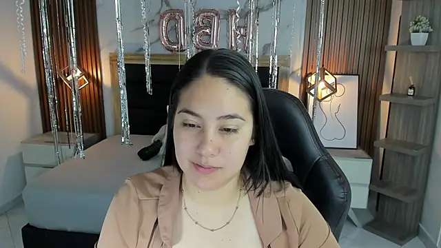 Snapshot of VIOLETTA_ROSS1 chatting on 01/10/26, 12:29 VIOLETTA ROSS1 online show from 01/10/26, 12:29
