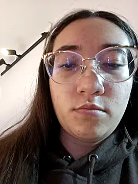 Snapshot of SwettieSammy chatting on 12/04/25, 12:14 SwettieSammy online show from 12/04/25, 12:14