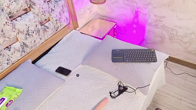 emily dempsey online show from 07/28/26, 07:15