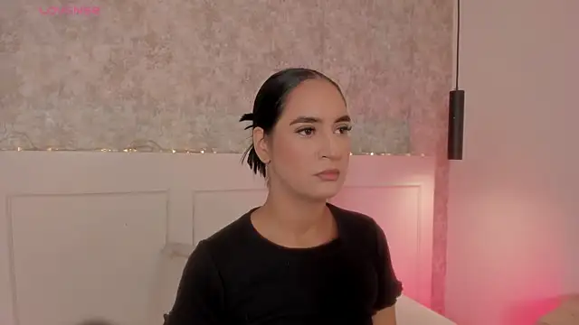 Emily luve online show from 06/26/26, 11:36