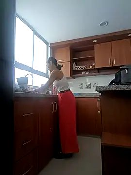 Snapshot of AnitaDuque chatting on 12/03/25, 01:42 AnitaDuque online show from 12/03/25, 01:42