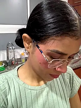 Snapshot of AnitaDuque chatting on 12/14/25, 12:49 AnitaDuque online show from 12/14/25, 12:49