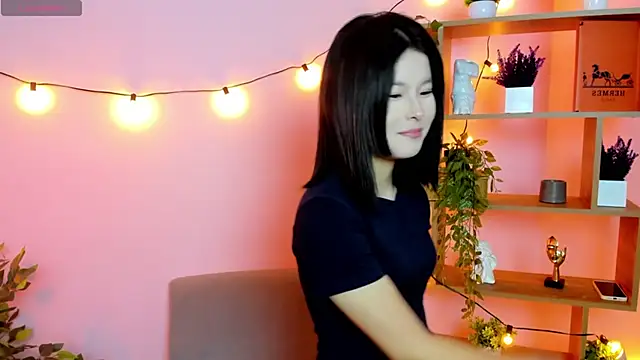 Snapshot of JudeSteuart chatting on 12/03/25, 07:27 JudeSteuart online show from 12/03/25, 07:27