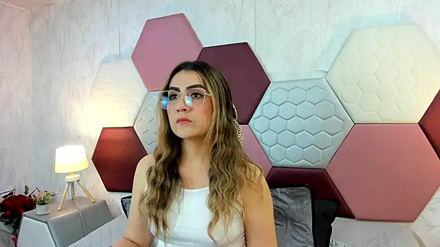 Snapshot of AriaRous chatting on 02/28/26, 03:24 AriaRous online show from 02/28/26, 03:24
