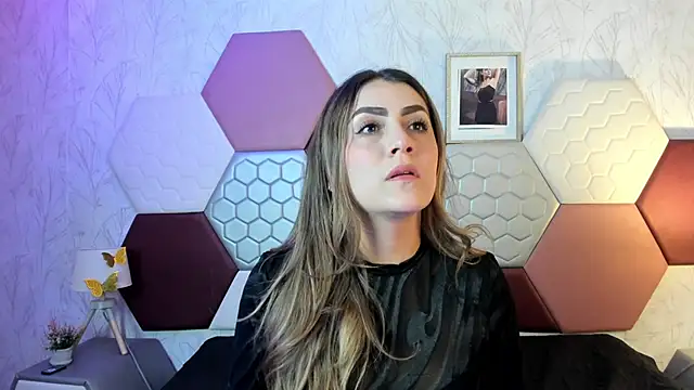 Snapshot of AriaRous chatting on 04/22/26, 03:13 AriaRous online show from 04/22/26, 03:13