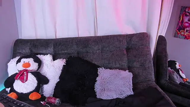 Snapshot of BonnieRitz chatting on 11/30/25, 12:47 BonnieRitz online show from 11/30/25, 12:47