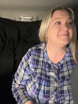 Snapshot of BustyGoddess6969 chatting on 12/03/25, 03:36 BustyGoddess6969 online show from 12/03/25, 03:36