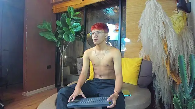 Snapshot of isaac_grimm chatting on 12/03/25, 03:14 isaac grimm online show from 12/03/25, 03:14