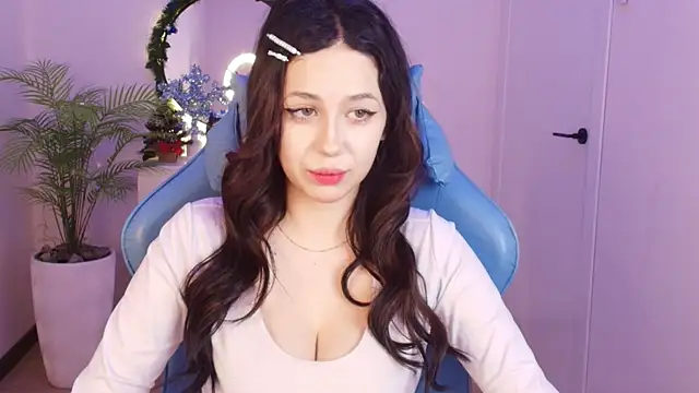 Snapshot of _K1sa_ chatting on 12/14/25, 08:41 K1sa online show from 12/14/25, 08:41