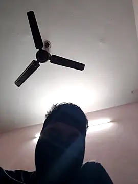 Snapshot of dipikamodal chatting on 11/30/25, 02:32 dipikamodal online show from 11/30/25, 02:32