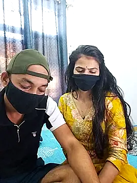 Snapshot of Somya_Rishi chatting on 12/17/25, 04:07 Somya Rishi online show from 12/17/25, 04:07