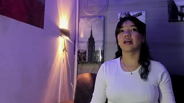 Snapshot of naileth_1 chatting on 12/14/25, 08:46 naileth 1 online show from 12/14/25, 08:46