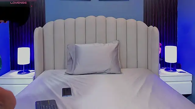 Snapshot of Miia_cute18 chatting on 12/05/25, 12:25 Miia cute18 online show from 12/05/25, 12:25