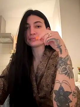 Snapshot of Ruby_yy chatting on 12/03/25, 06:17 Ruby yy online show from 12/03/25, 06:17