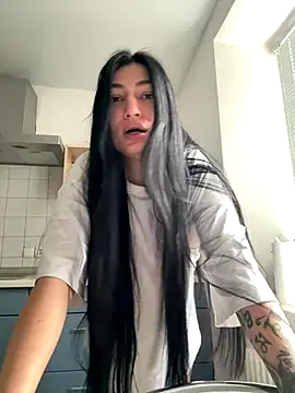 Snapshot of Ruby_yy chatting on 12/14/25, 10:20 Ruby yy online show from 12/14/25, 10:20