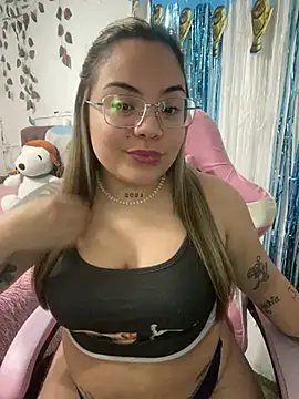 Lindalatina2001 online show from 07/21/26, 12:24