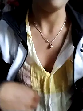 Snapshot of iam-eli chatting on 12/05/25, 01:03 iam-eli online show from 12/05/25, 01:03