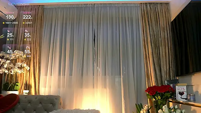 ChloeVelvetx online show from 06/14/26, 09:39