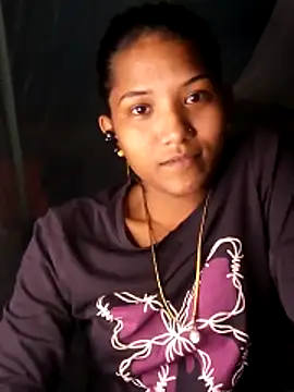 Snapshot of Hot_Mira01 chatting on 11/30/25, 07:07 Hot Mira01 online show from 11/30/25, 07:07