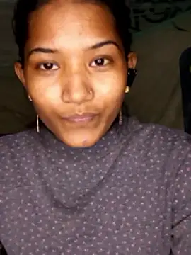 Snapshot of Hot_Mira01 chatting on 12/03/25, 06:39 Hot Mira01 online show from 12/03/25, 06:39