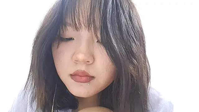 Snapshot of MeowMiaMeow chatting on 12/04/25, 05:10 MeowMiaMeow online show from 12/04/25, 05:10