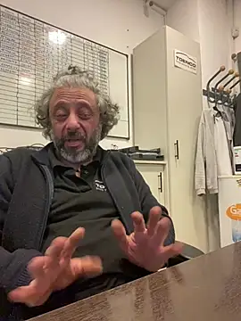 Snapshot of Petebulimia chatting on 06/02/26, 05:42 Petebulimia online show from 06/02/26, 05:42