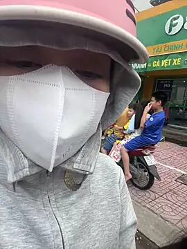 Snapshot of Mio_Nips chatting on 12/04/25, 04:22 Mio Nips online show from 12/04/25, 04:22