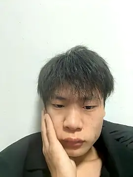 Snapshot of xiaoshuai2660 chatting on 12/04/25, 12:58 xiaoshuai2660 online show from 12/04/25, 12:58