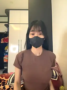 Snapshot of MGirlCute chatting on 12/05/25, 05:31 MGirlCute online show from 12/05/25, 05:31