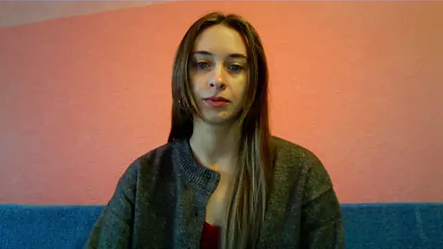 Snapshot of Honey_Whisper chatting on 12/15/25, 09:13 Honey Whisper online show from 12/15/25, 09:13